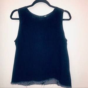 Like new! Classic and chic top perfect for summer